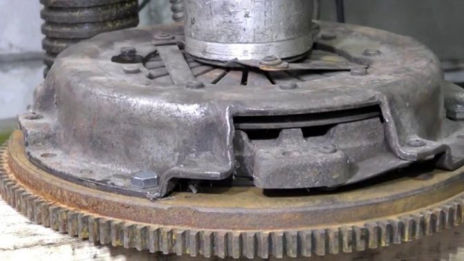 буксует сцепление