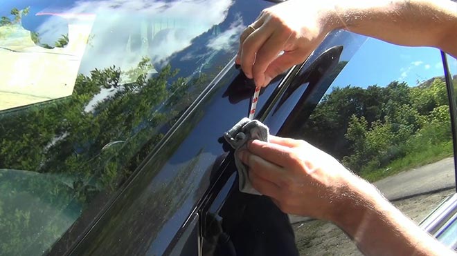 Демонтирует элемент