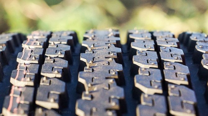 Как определить изношенность летних шин