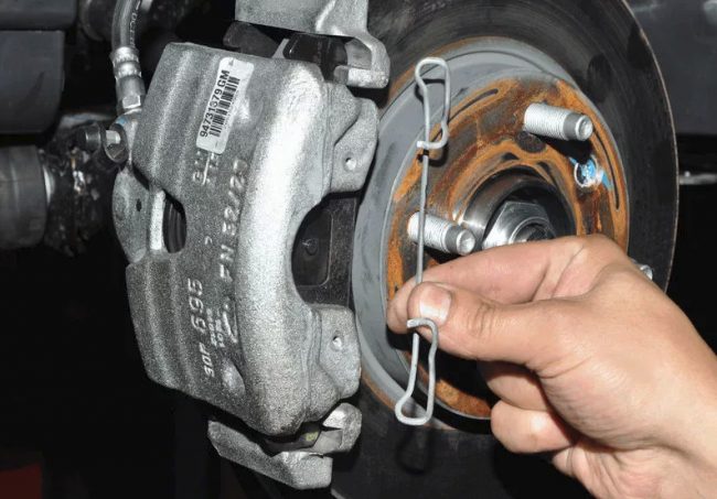 Остаточная толщина тормозных колодок